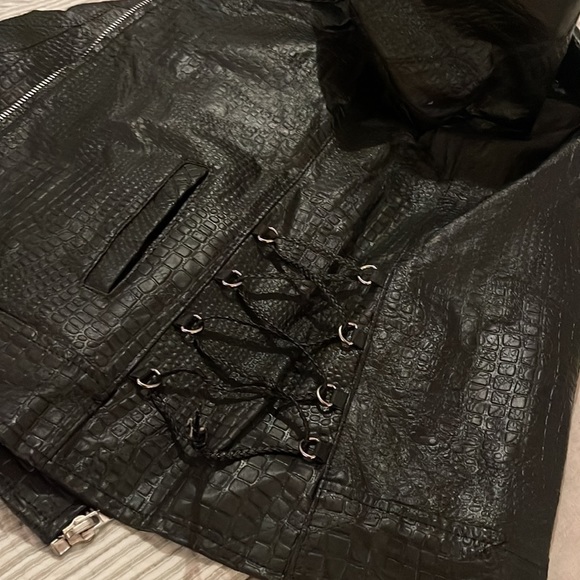 Genuine Buffalo leather Jacket with Rose - Picture 8 of 8